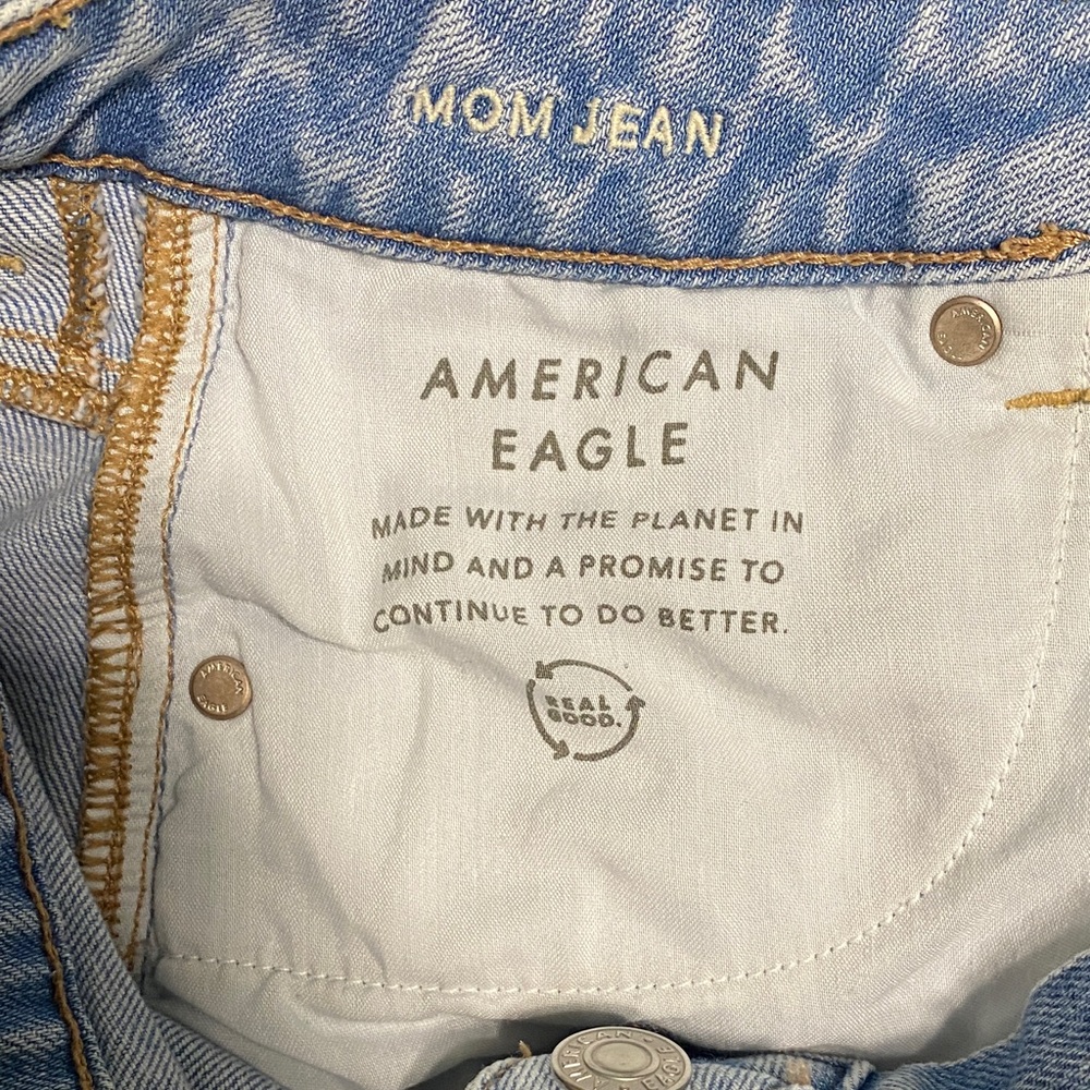 AE Mom Jean Strigid Straight Leg Jeans - Picture 3 of 4